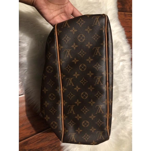 LOUIS VUITTON Handbag 👜 - Picture 5 of 8